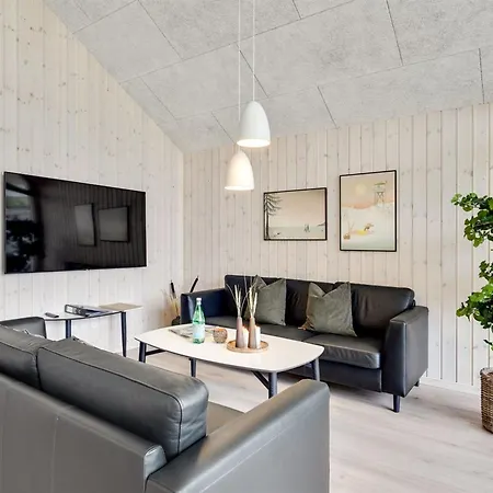 Jorn - 75m From The Sea By Interhome Humble